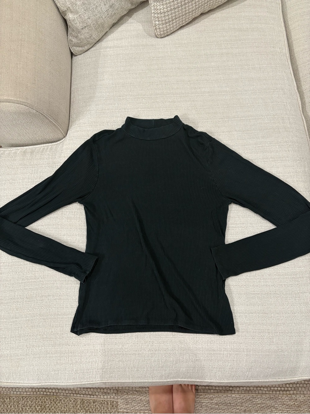 American Eagle Outfitters Black Ribbed Mock Neck Long-Sleeve Top